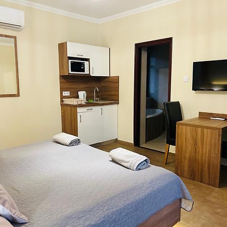 Harmonia Vendeghaz Hotell Miskolc Exteriör bild