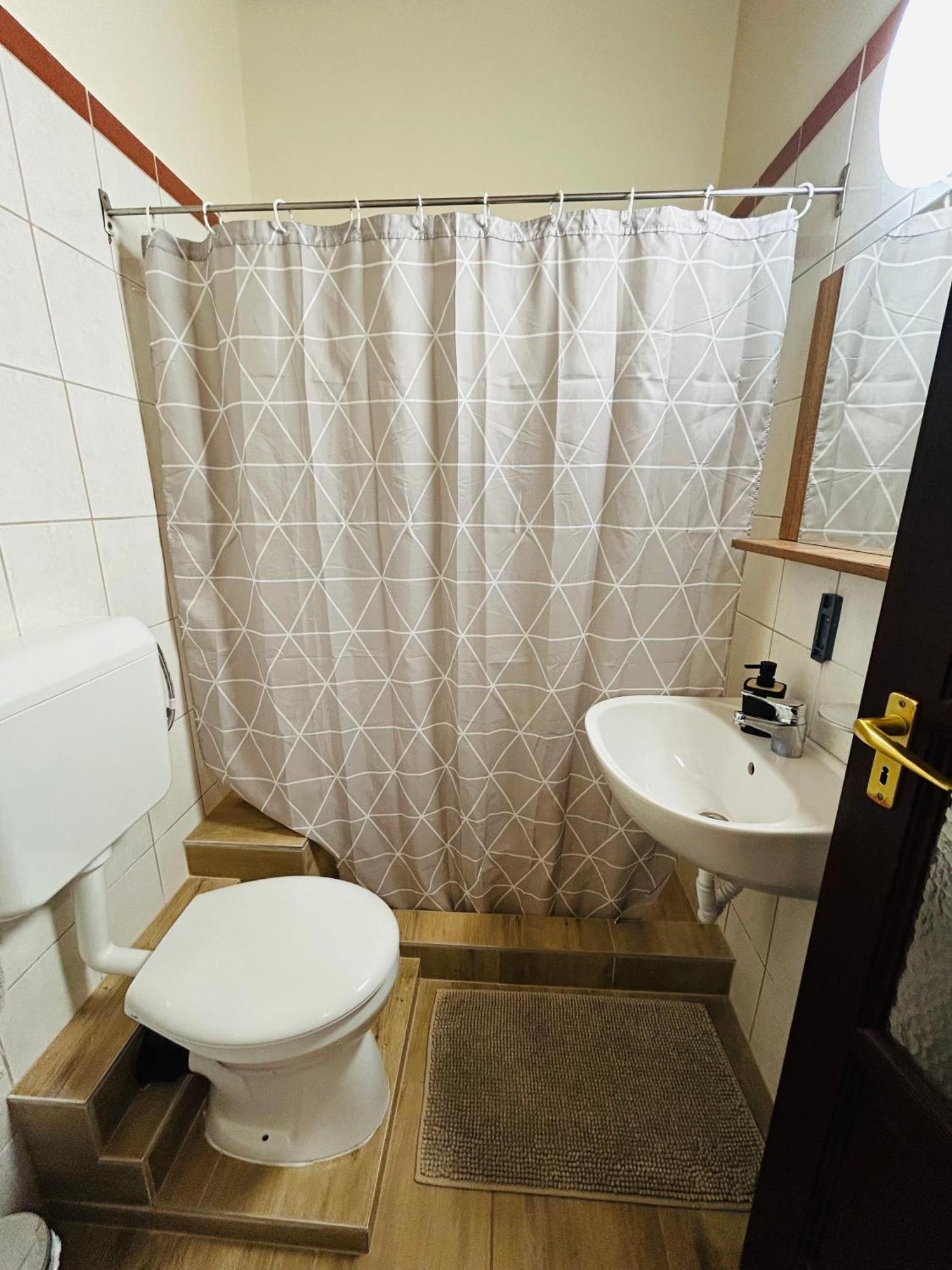Harmonia Vendeghaz Hotell Miskolc Exteriör bild