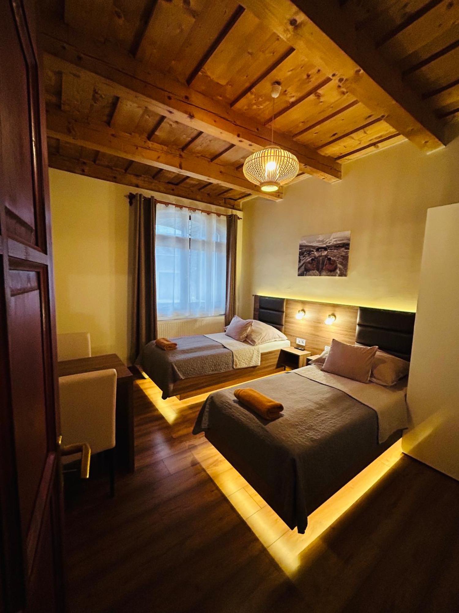 Harmonia Vendeghaz Hotell Miskolc Exteriör bild